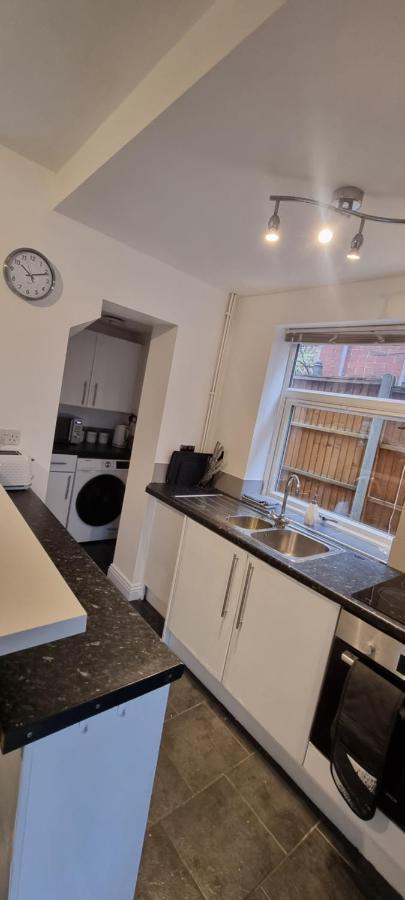 Silver Serenity Stoke-on-Trent Exterior photo